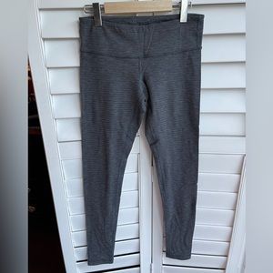 Women Grey Knit Leggings - Lululemon - Size 6